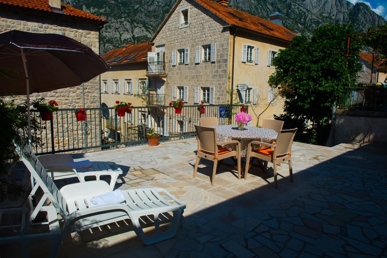 Apartments Nima Kotor Eksteriør bilde